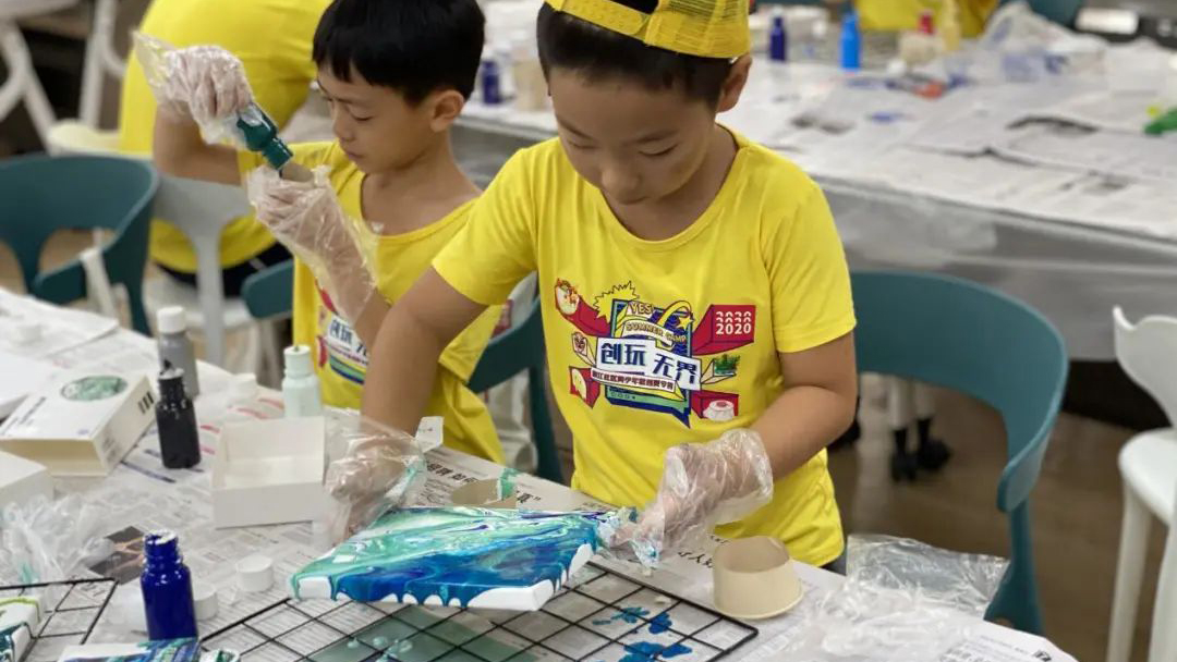 成為創(chuàng)玩無(wú)界的小設(shè)計(jì)師！“順江社區(qū)2020青少年敢創(chuàng)夏令營(yíng)”完滿結(jié)營(yíng)