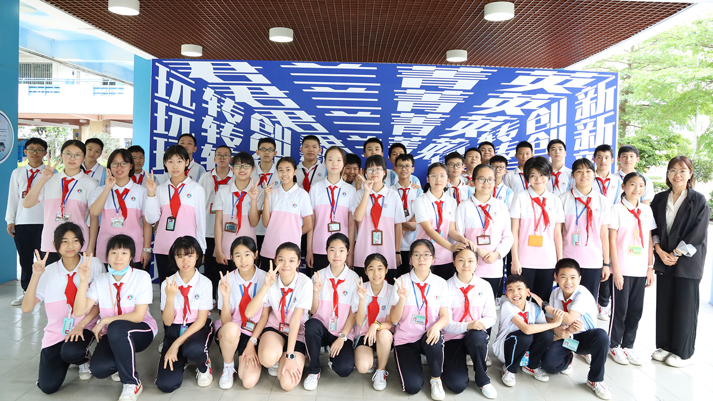 展示設(shè)計(jì)研學(xué)成果！創(chuàng)新設(shè)計(jì)作品企劃展在君蘭中學(xué)掀起熱潮