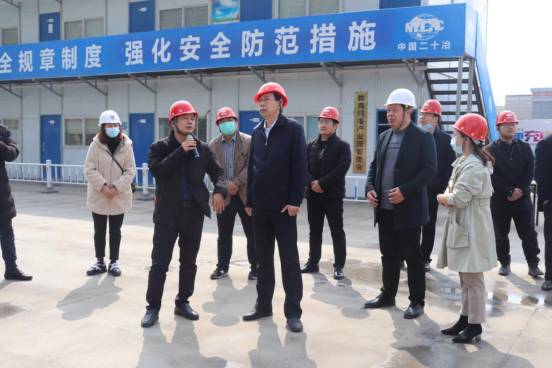 市園區(qū)建設指揮部負責人調(diào)研教育裝備產(chǎn)業(yè)園