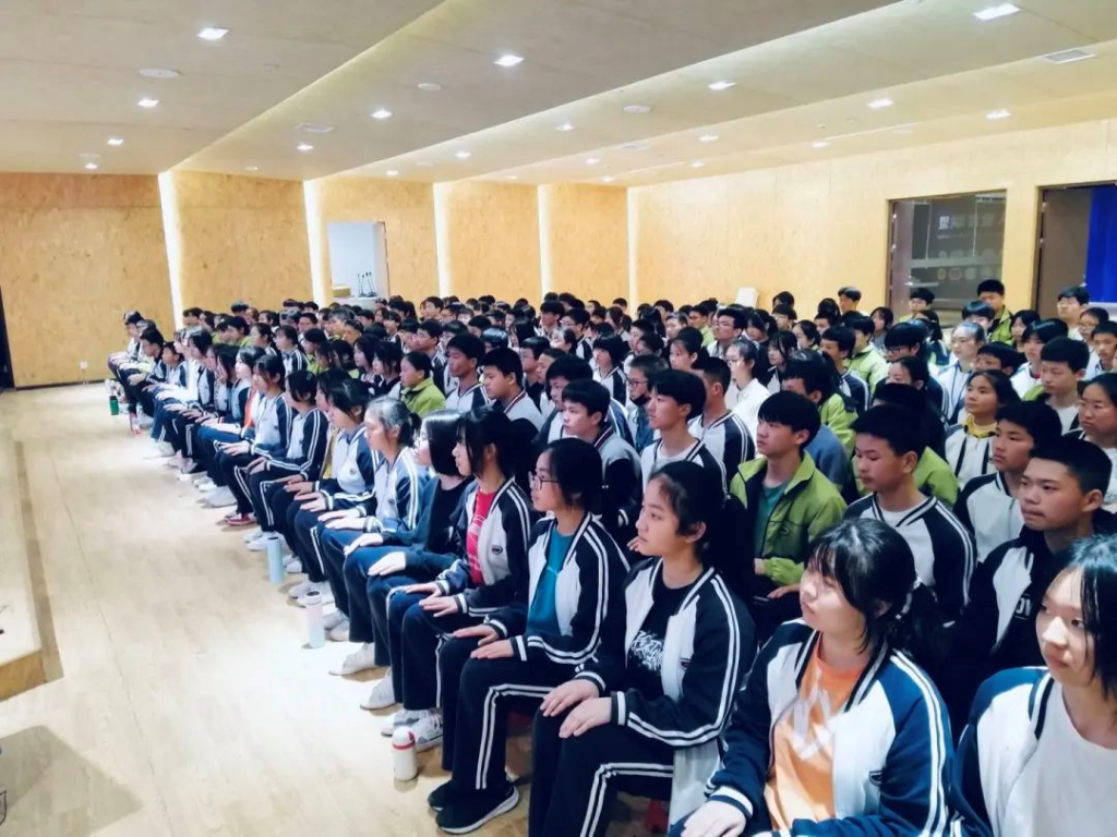 實踐出真知 暢學新科技—慈溪市匡堰實驗學校研學記