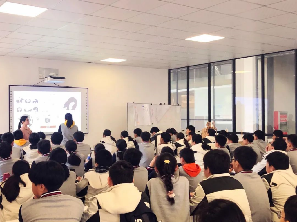 用智能筑夢未來——逍林初級中學(xué)研學(xué)回顧