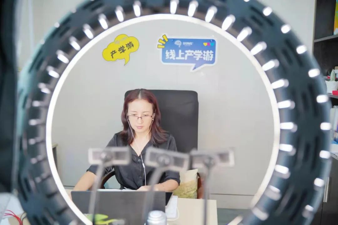 D2C平臺 | 2021專業考察——設計人才互聯網實訓項目來啦！