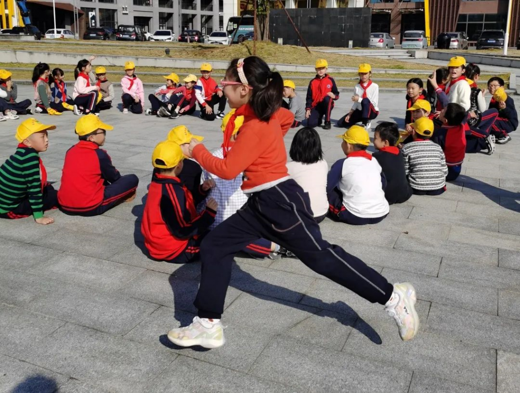 慈溪市第三實(shí)驗(yàn)小學(xué)研學(xué)回顧