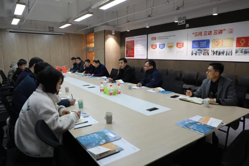 山陽(yáng)區(qū)委常委、組織部長(zhǎng)柴英杰到訪中原工業(yè)設(shè)計(jì)城參觀指導(dǎo)