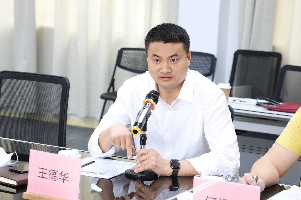 順德推動(dòng)工業(yè)設(shè)計(jì)產(chǎn)業(yè)集聚發(fā)展專題研討會(huì)在設(shè)計(jì)城完滿舉行