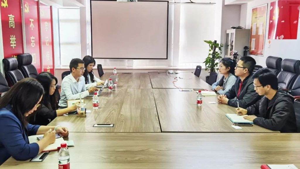 資深法律顧問團隊走進設計城，為企業(yè)高質量發(fā)展保駕護航！