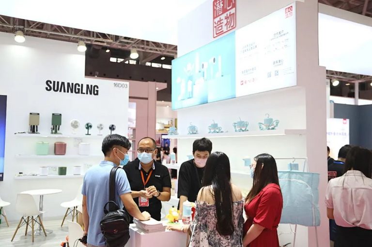 設(shè)計城企業(yè)亮相第三十屆深圳國際禮品展，“設(shè)計順德”閃亮登場