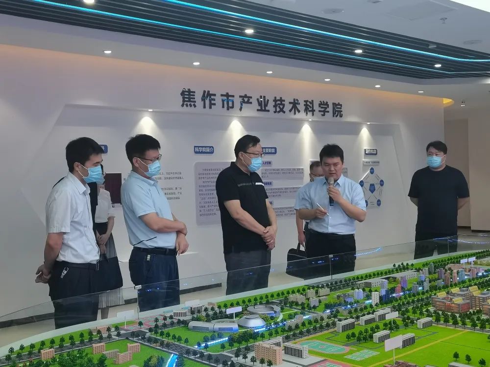 省委督查委第七督查組一行蒞臨設計城參觀調研