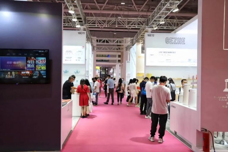 設(shè)計城企業(yè)亮相第三十屆深圳國際禮品展，“設(shè)計順德”閃亮登場