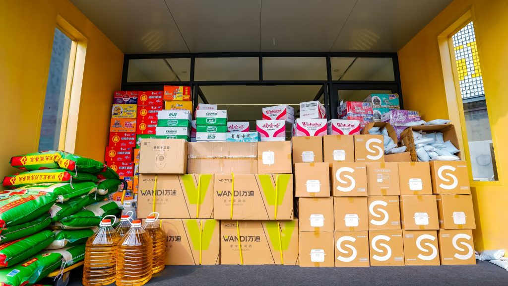風(fēng)雨同舟，守望相助，廣東工業(yè)設(shè)計(jì)城企業(yè)捐贈(zèng)物資助力防汛救災(zāi)