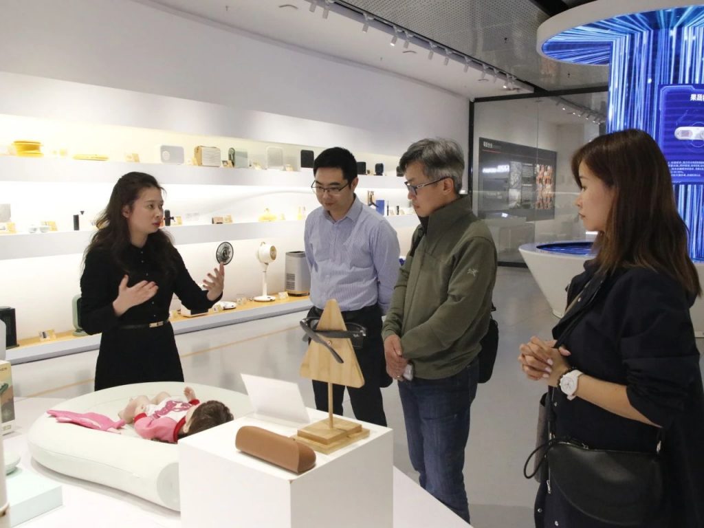 香港理工大學一行到訪廣東工業設計城，共探灣區設計人才發展新路徑